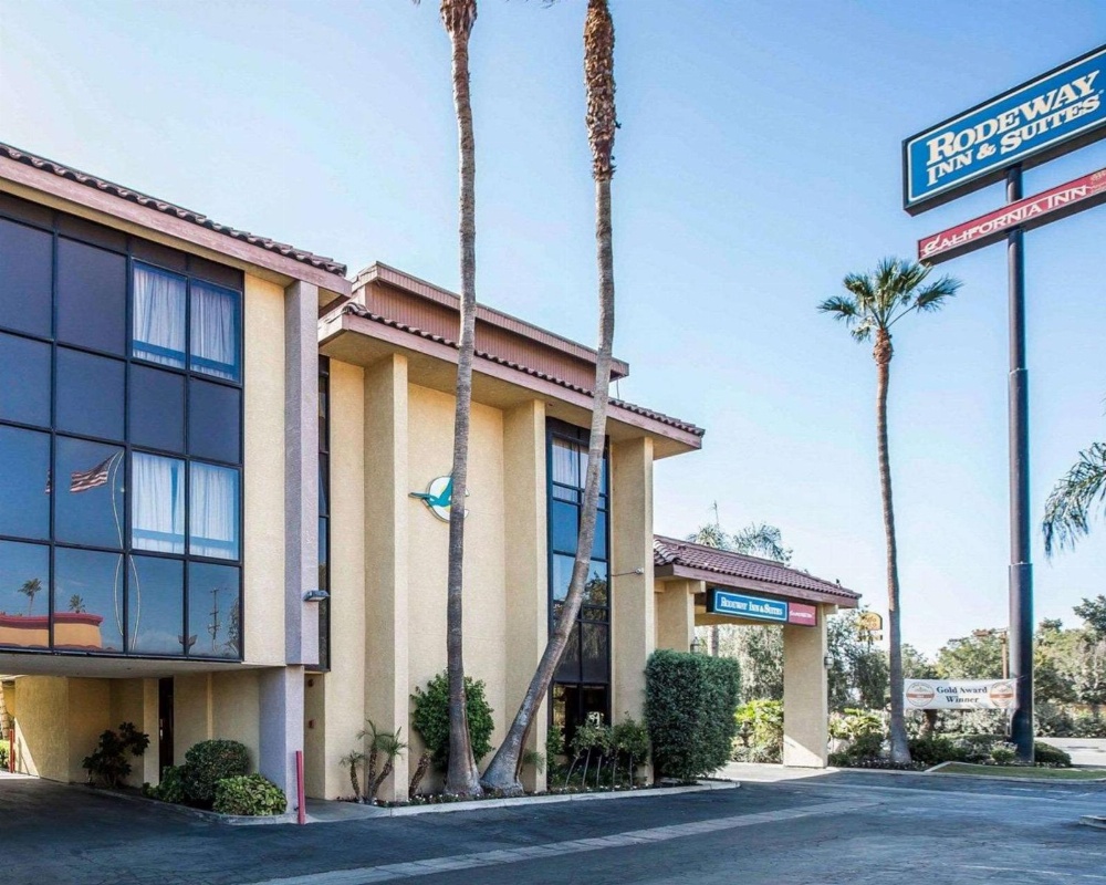 California Inn and Suites Bakersfield Main image